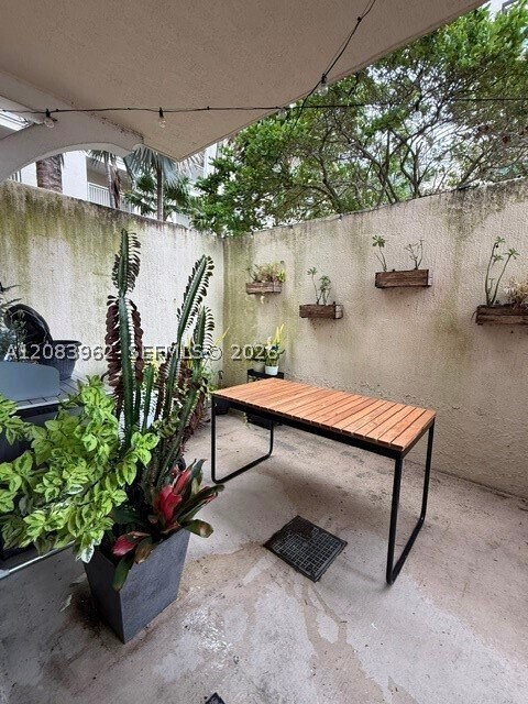 Building Photo - 7265 SW 89th St