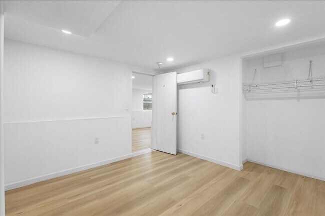 Building Photo - 2246 Encinal Ave