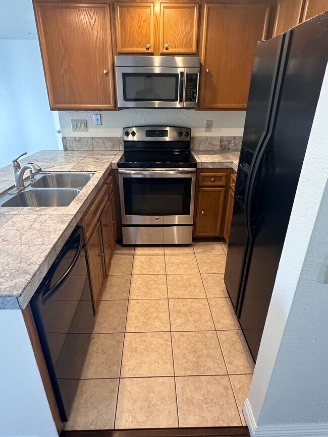 Building Photo - 34th Street Condo