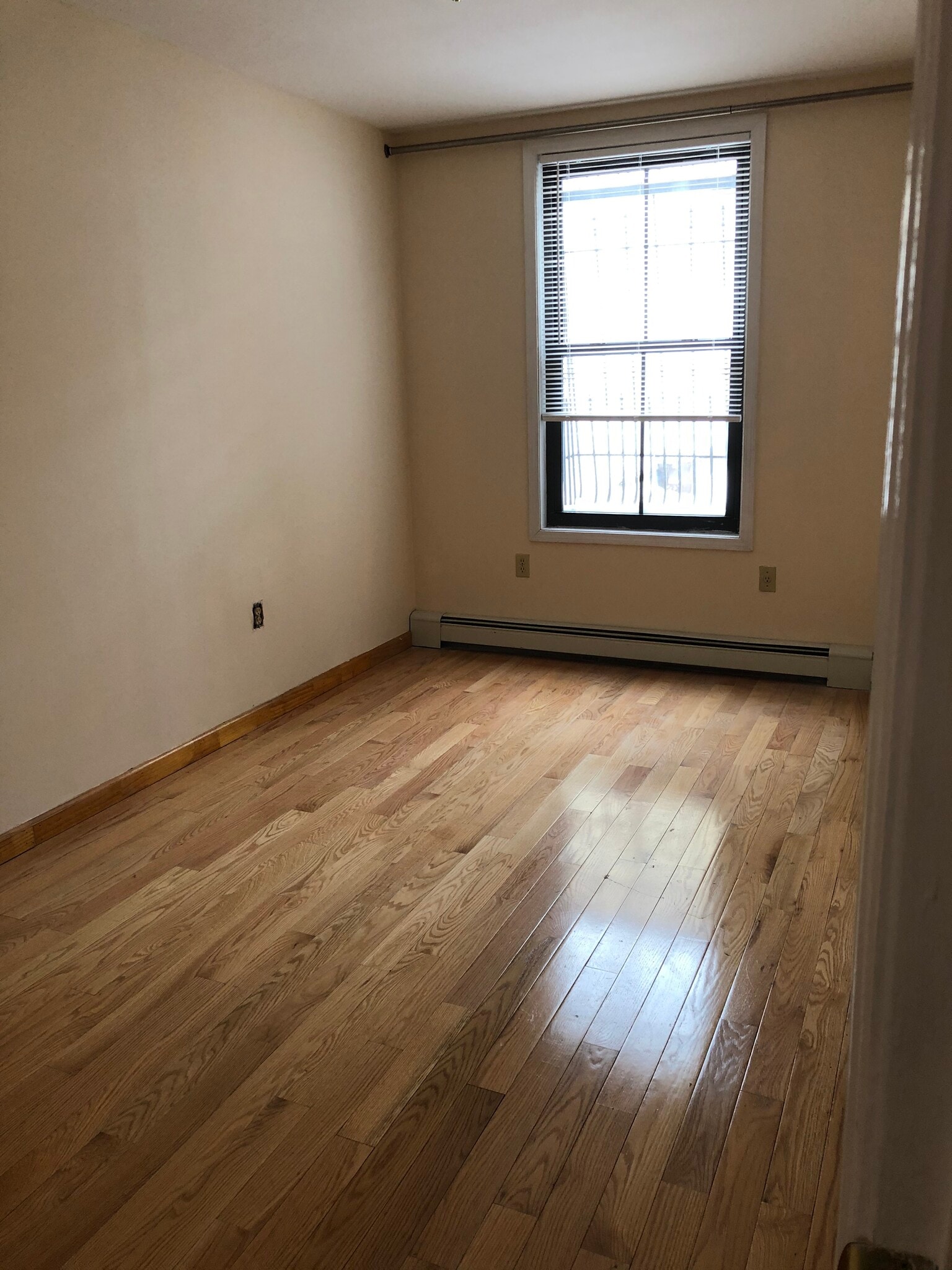 bedroom 1 - 399 S 5th St