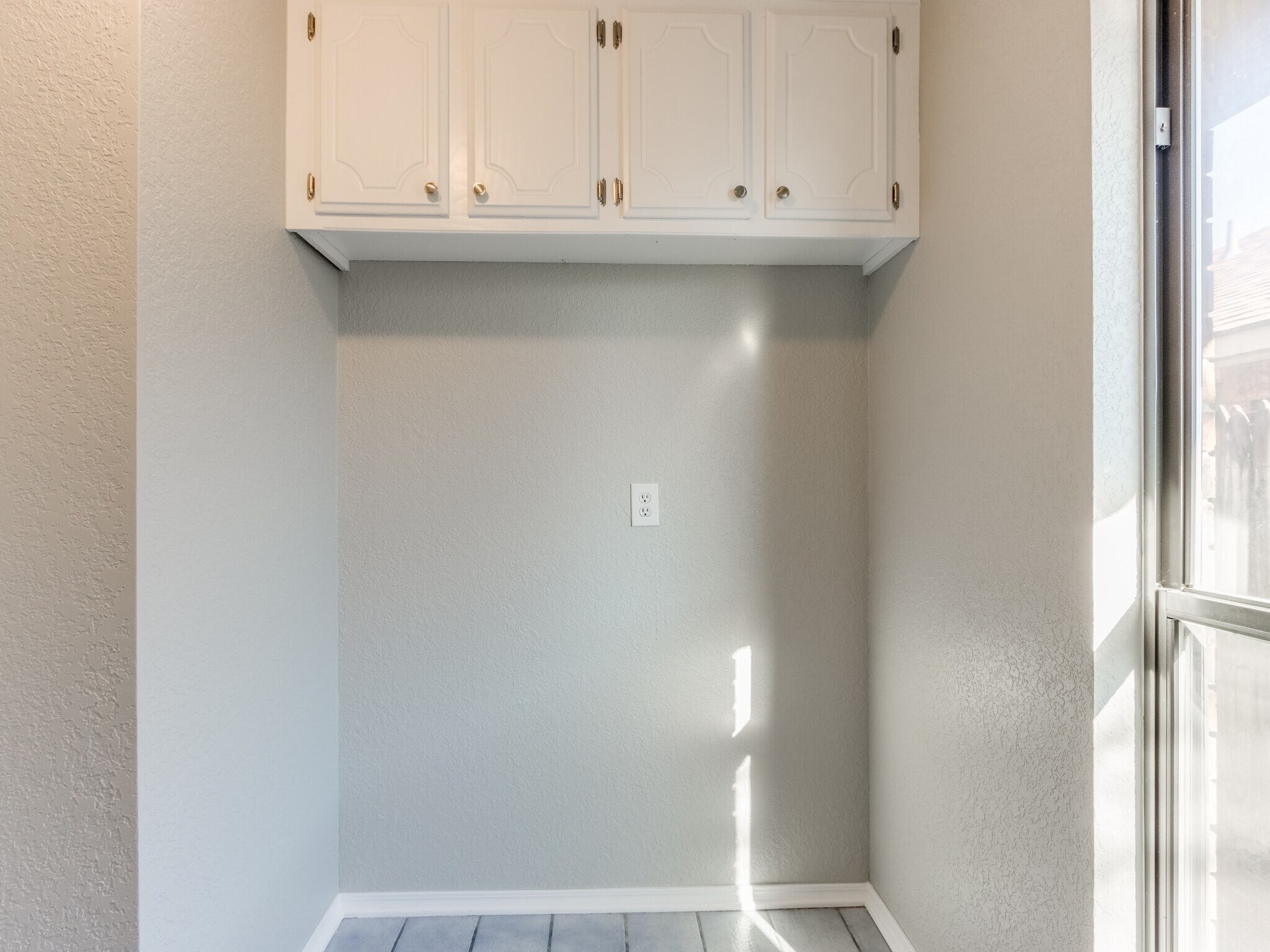 Building Photo - 509 Bluegrass Ln