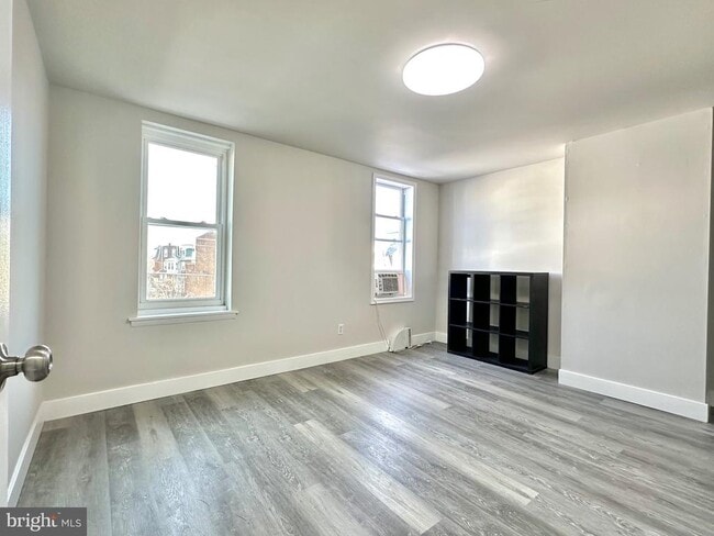 Building Photo - 3120 Haverford Ave