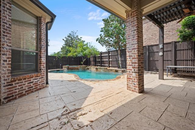 Building Photo - 10941 Yorkshire Ln