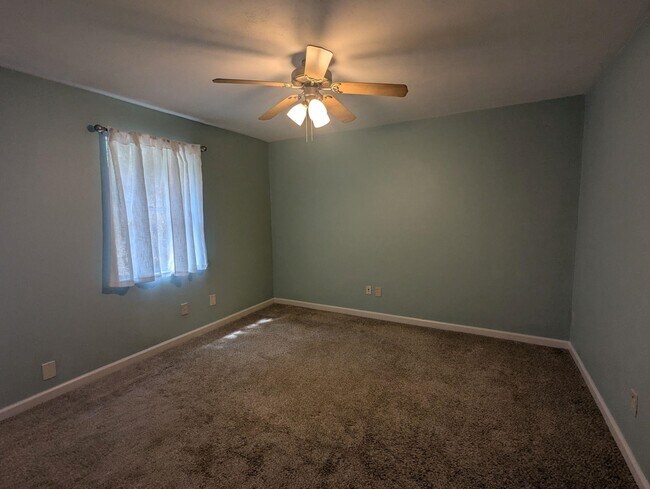 Building Photo - 4256 Carrington Ct
