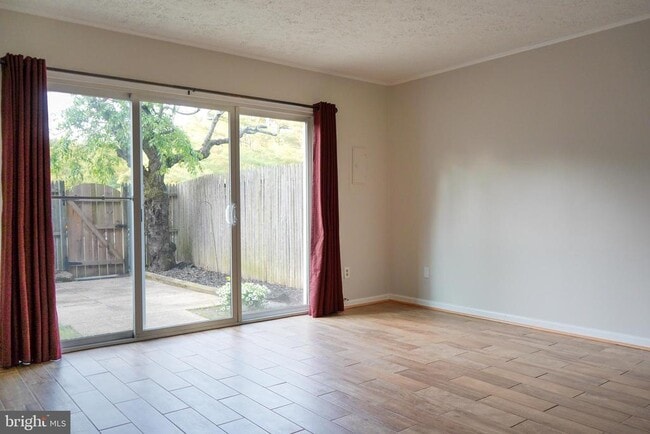 Building Photo - 8414 Penshurst Dr