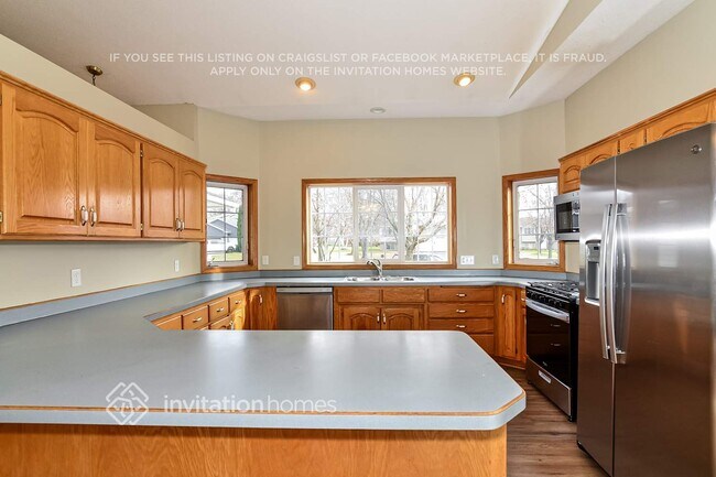 Building Photo - 12272 Quinn St