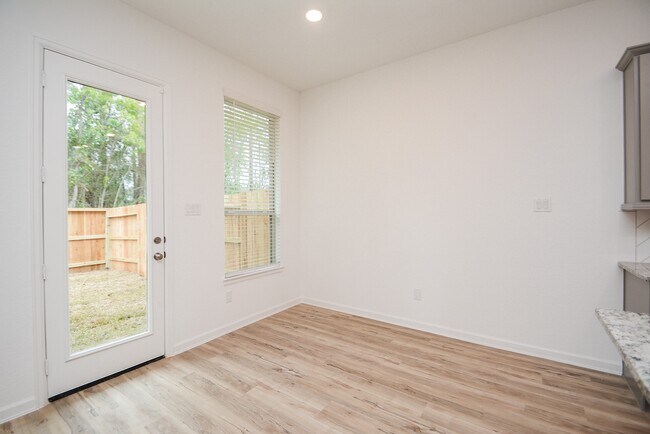 Building Photo - 571 Dry Fork Ln