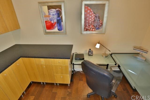 Building Photo - 322 5th St