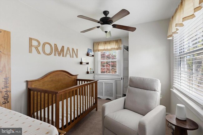 Building Photo - 1637 Locust St