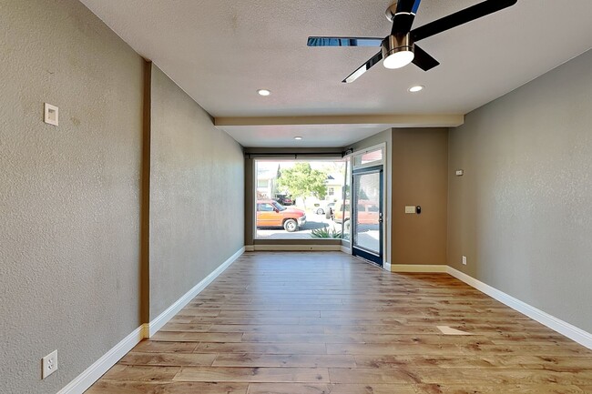 Building Photo - 300430144th