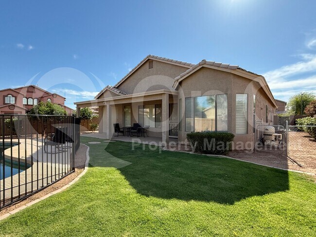Building Photo - 1445 S Park Grove Cir