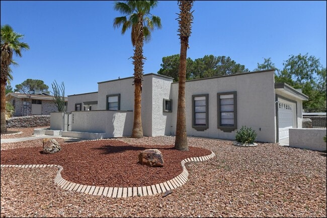 Building Photo - 6300 Jebel Way