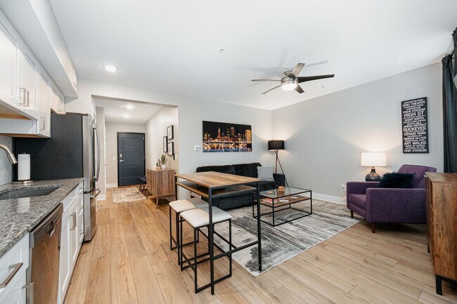 Building Photo - Short North! Fully Furnished 1 Bedroom, 1 ...
