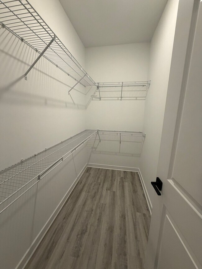 Building Photo - 4617-4619 27th Street Southwest