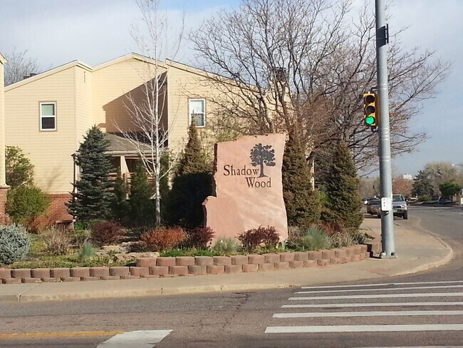 Building Photo - Mountain View 2 Bed 2 Bath 2 Balconies Top Floor Condo-Tons of Amenities