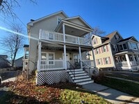 Building Photo - 114 Groveland St