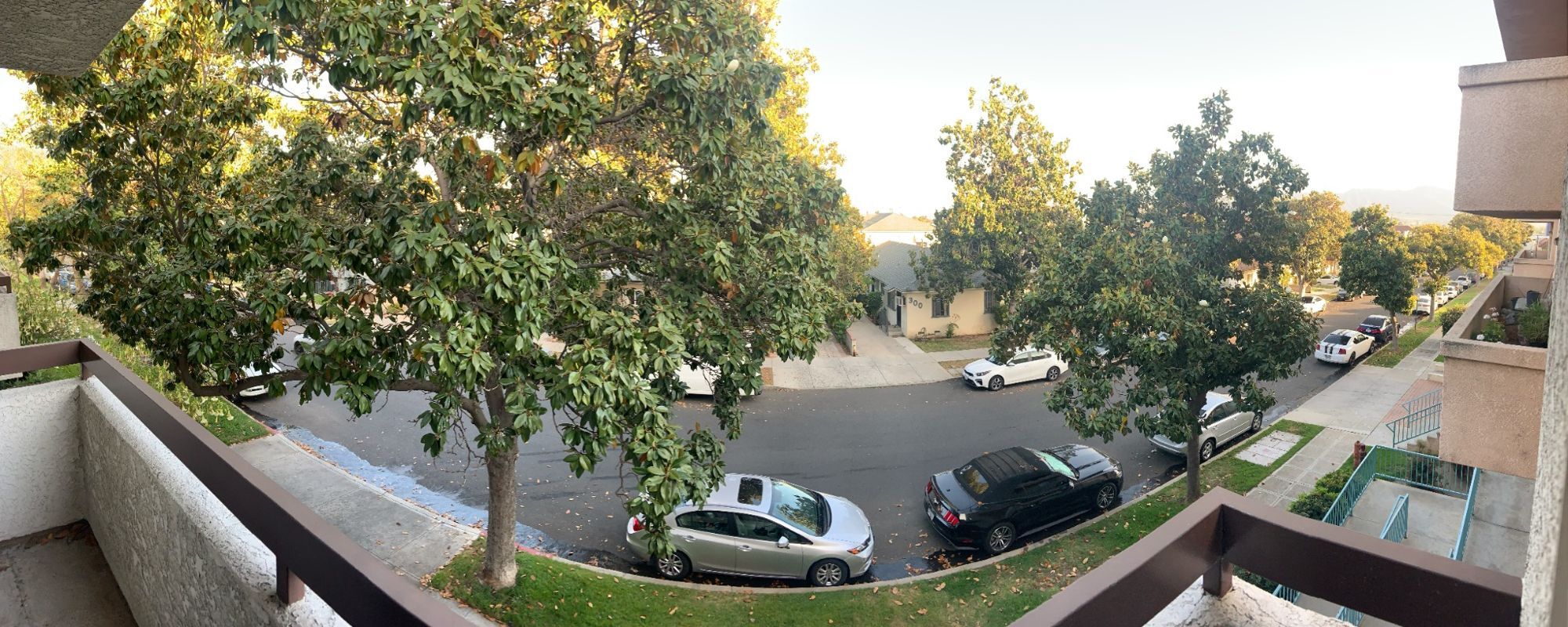 Building Photo - 305 E Valencia Ave