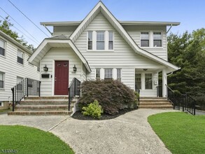 Building Photo - 485 Valley Rd