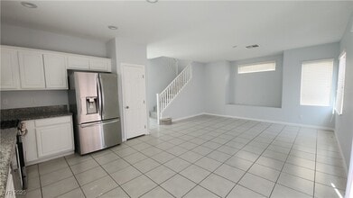 Building Photo - 3045 E Austin Pale Ave