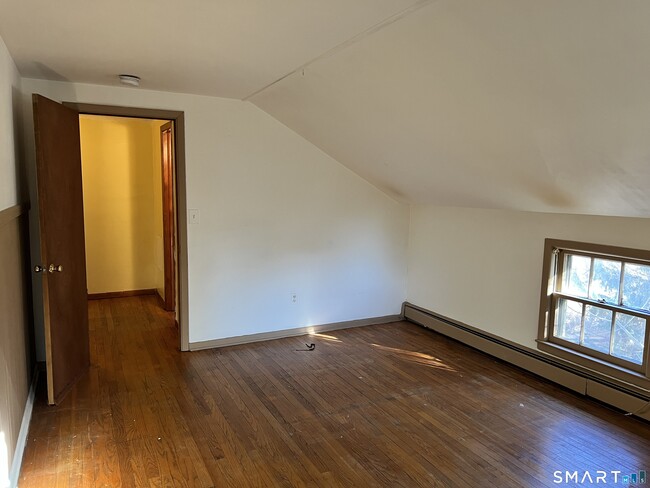 Building Photo - 40 Lanesville Rd