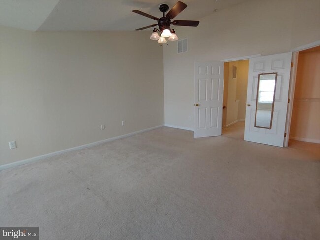 Building Photo - 912 Glaze Ct