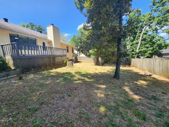 Building Photo - 309 Shadow View Dr