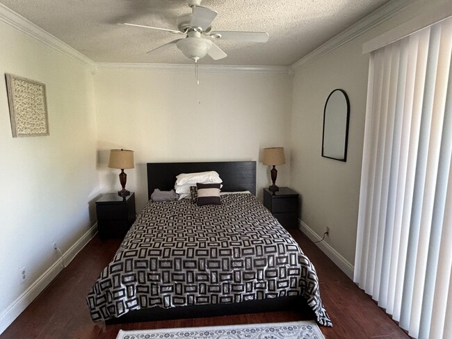 Building Photo - 1760 Shoreside Cir