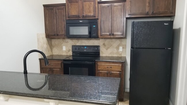 Building Photo - 2409 Frisco Way