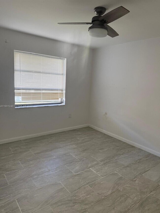 Building Photo - 11701 NW 37th Pl