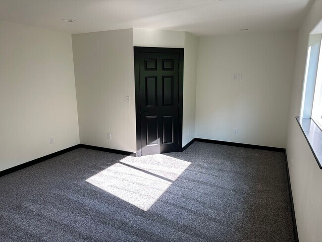 Building Photo - Brand New 4 Bedroom Home, Call to Schedule your showing today!