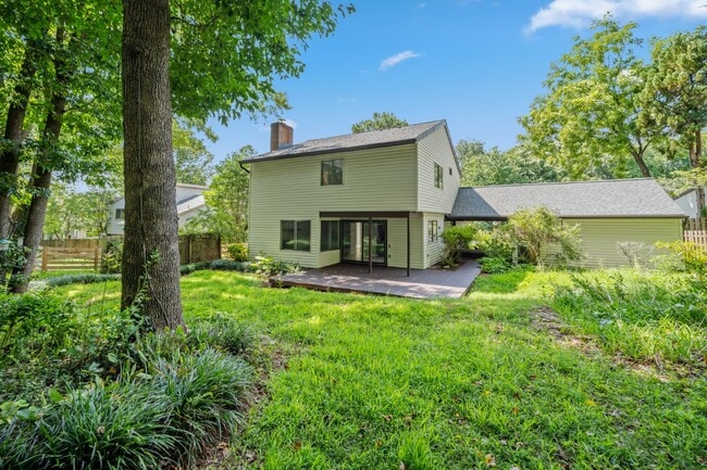 Building Photo - A Nature Lover's Dream Home!