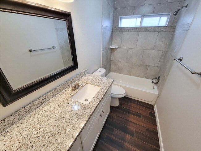 Building Photo - 5107 Prairie Creek Dr