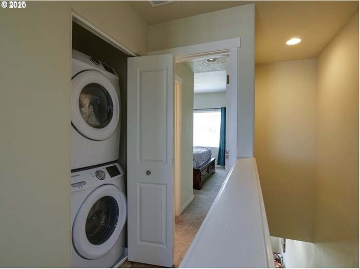 Hallway with Washer & Dryer - 28488 SW Villebois Dr N