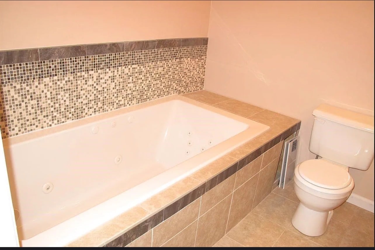 Building Photo - 1107 Lockenvitz Ln