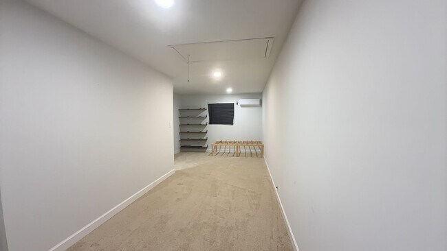 Building Photo - 212 Waverly Dr