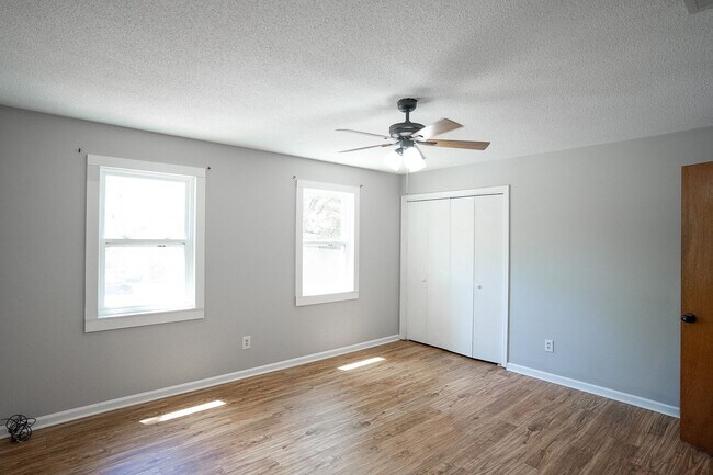 Building Photo - 2398 Winston Way