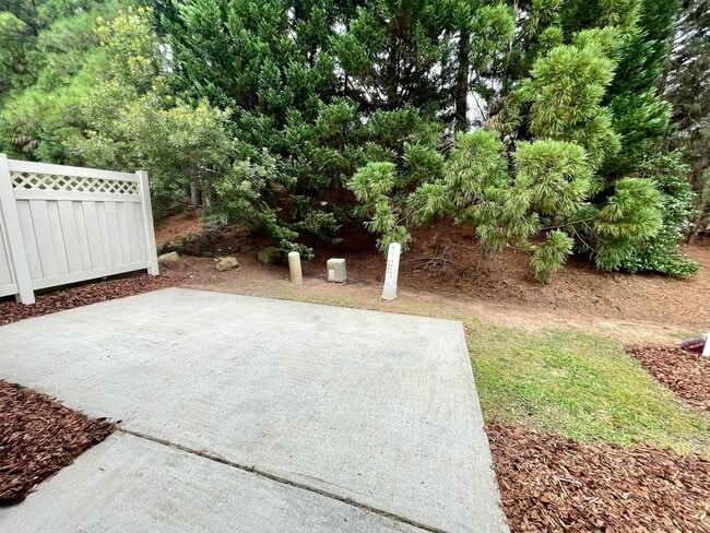 Building Photo - 9519 Dellbrook Ct