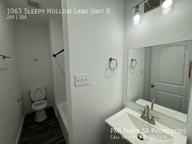 Building Photo - 1063 Sleepy Hollow Ln