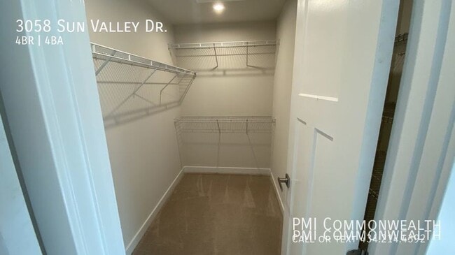 Building Photo - 3058 Sun Valley Dr
