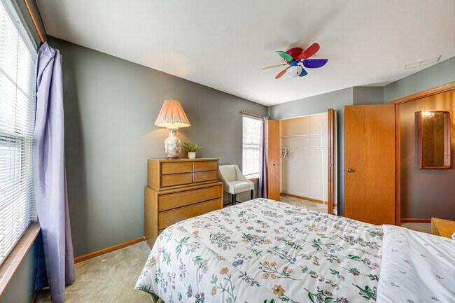 Building Photo - 2182 Camden Ln