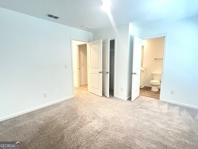 Building Photo - 205 Bald Ave
