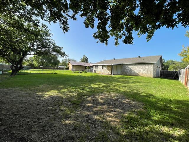 Building Photo - 608 McKown Dr