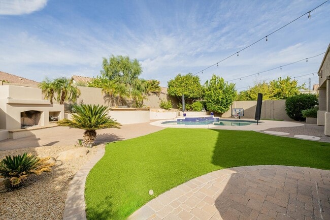 Building Photo - 7740 E Phantom Way