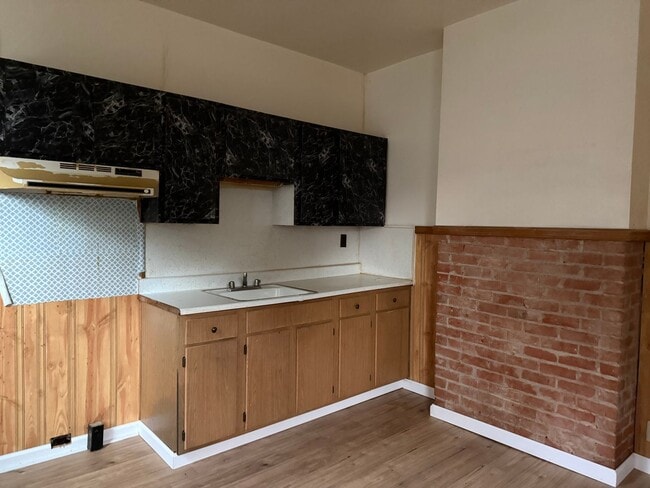 Building Photo - 201 Campbell Park