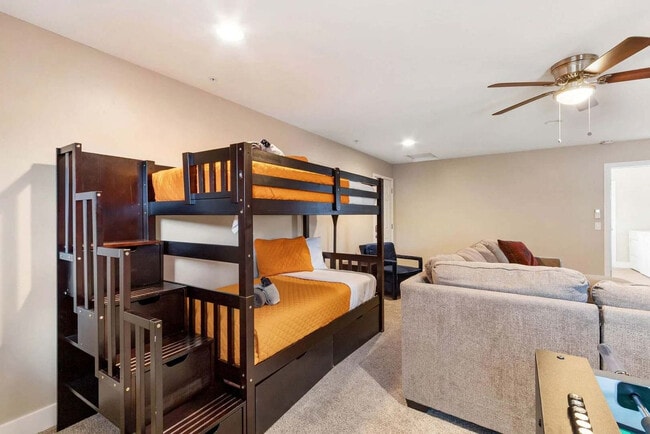 Building Photo - 627 Elmersville Rd