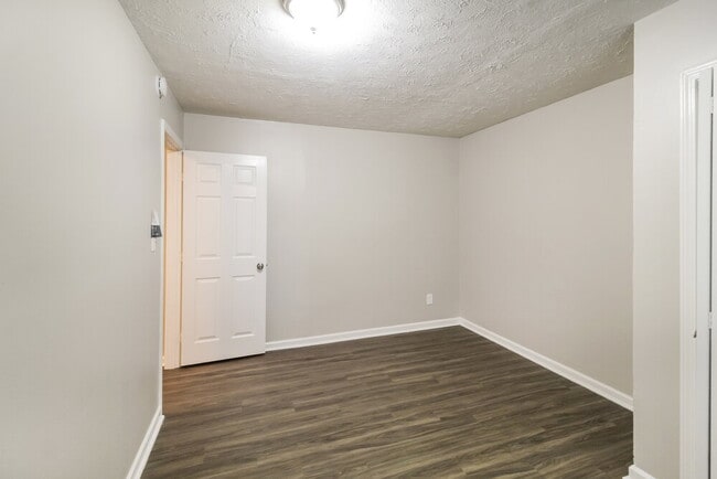 Building Photo - 2918 High Brook Way SE