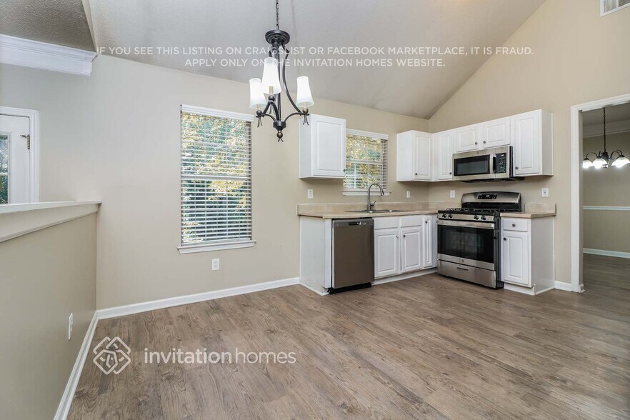 Building Photo - 5725 Crystal Springs Way