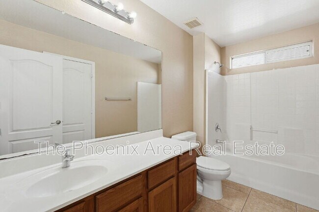 Building Photo - 44216 Palmen Dr