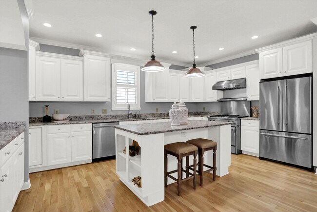 Building Photo - 12665 Apsley Ln