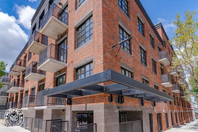 Building Photo - 251 Front St